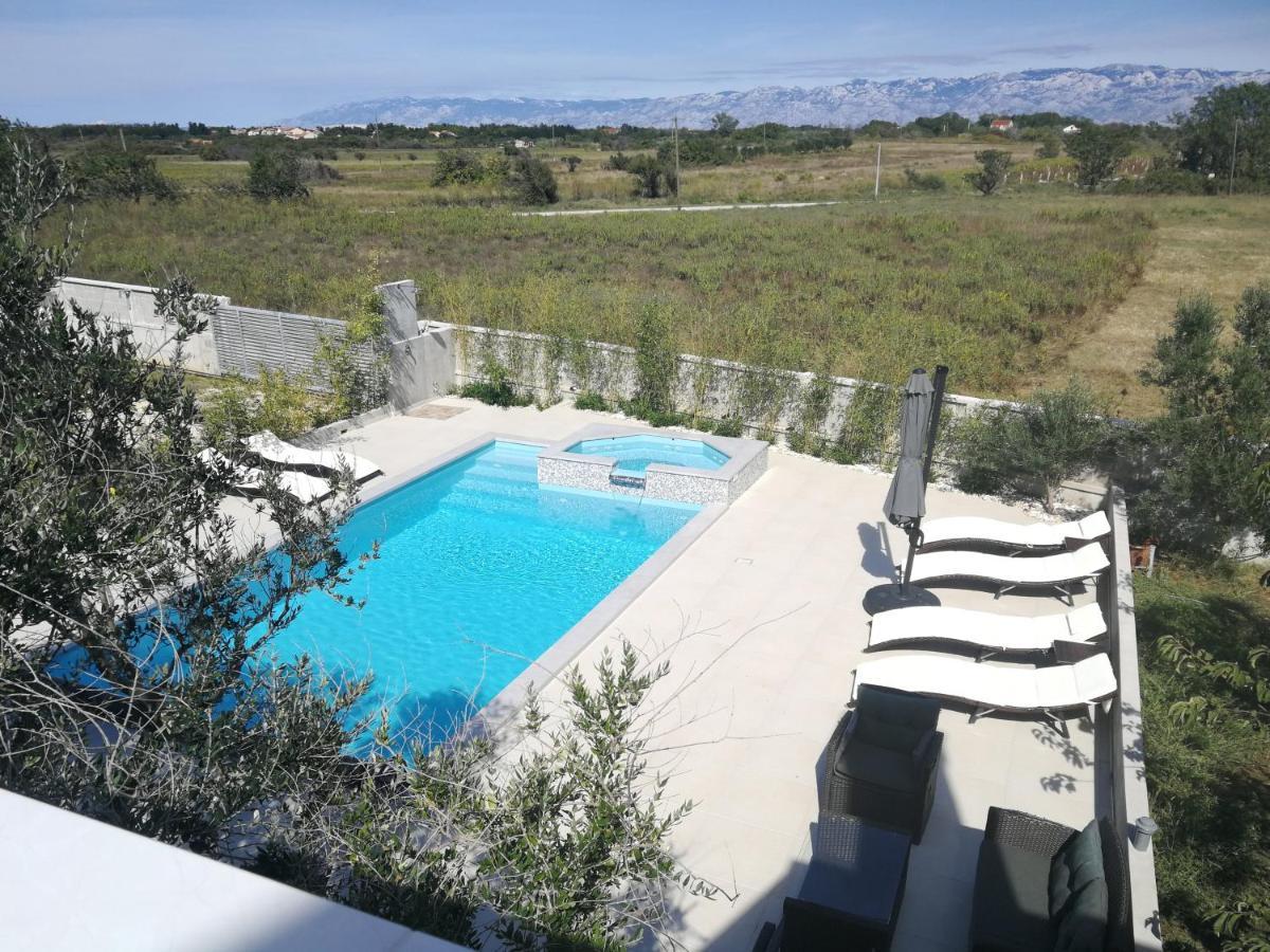 Villa Flora Maris Apartments Privlaka  Εξωτερικό φωτογραφία