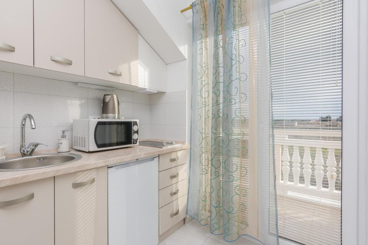 Villa Flora Maris Apartments Privlaka  Εξωτερικό φωτογραφία